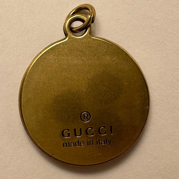Black and Gold GUCCI BEE necklace CHARM | Authentic | STUNNING - Picture 8 of 8